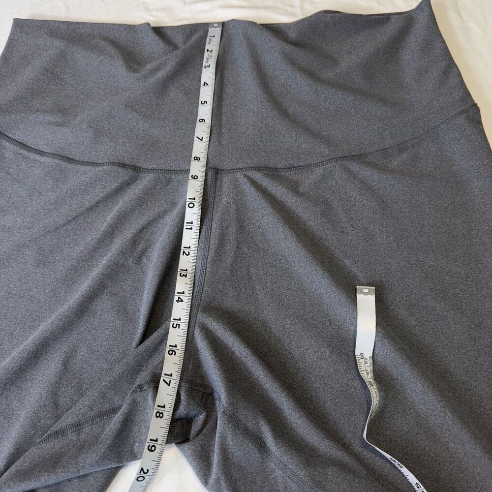 Old Navy Extra High Rise Bike Shorts Womens XXL Gray Outdoor Activewear - Picture 6 of 7